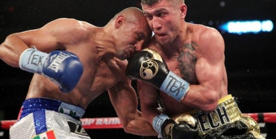 Василий Ломаченко в бою против Орландо Салидо/Фото: iSport