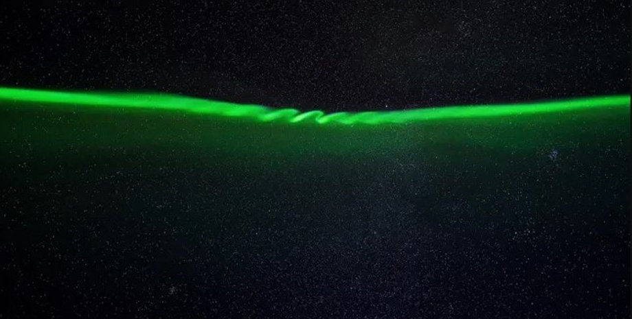 полярное сияние, полярное сияние волны