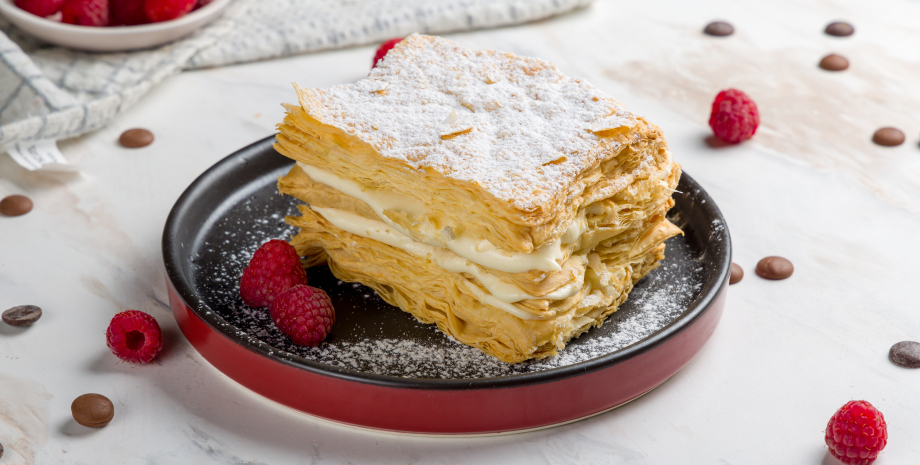 Кулинарный фото рецепт приготовления торта Наполеон: