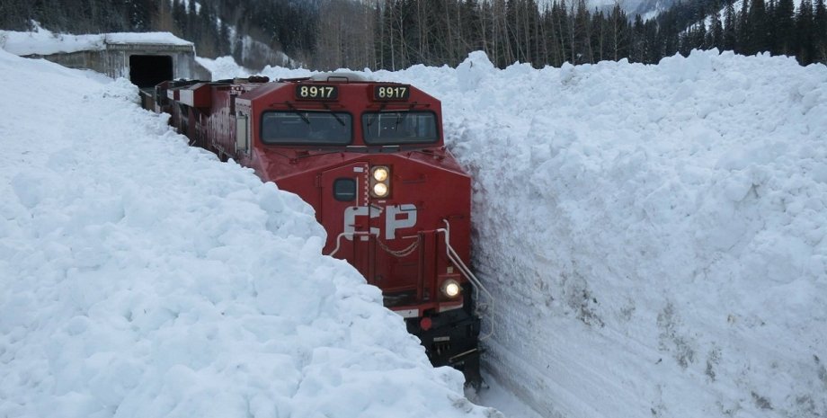 Снег в канадской провинции / Фото: huffingtonpost.ca