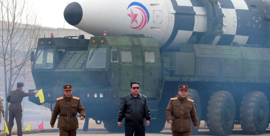 кндр, ракета, північна корея, снаряди, ким чен ин, боєприпаси
