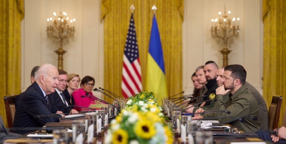 Владимир Зеленский, Джо Байден, президент Украины, президент США, российское вторжение, дальнобойные ракеты, переговоры