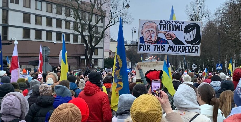 мітинг у варшаві, владимир путін мітинг, трибунал над путіним