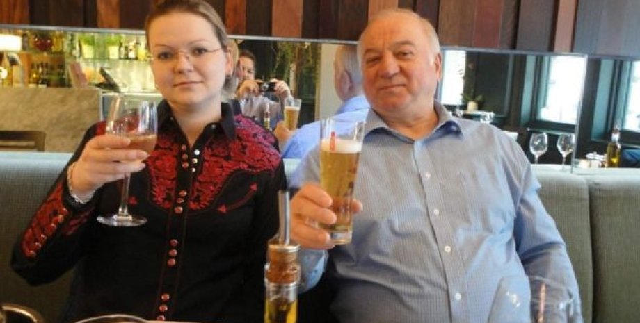 Сергей Скрипаль и его дочь / Скриншот видео