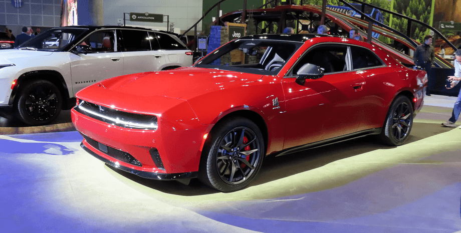 Dodge отзывает Charger Daytona из-за низкого уровня шума