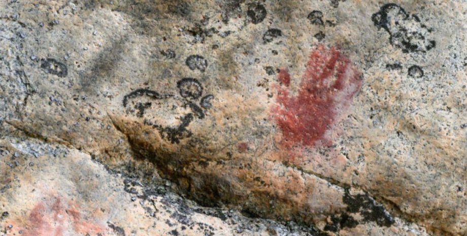 исследователи обнаружили следы древнего человеческого творчества