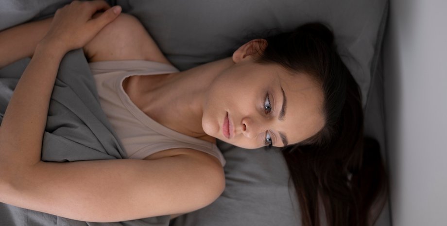 Девушка не выспалась