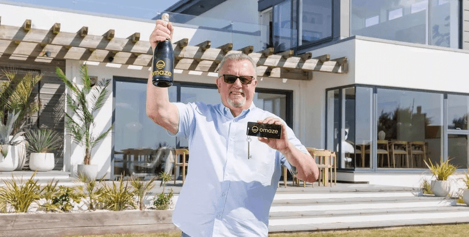 Мужчина выиграл в лотерею прибрежную виллу стоимостью 4 млн фунтов и 250 тысяч фунтов наличными