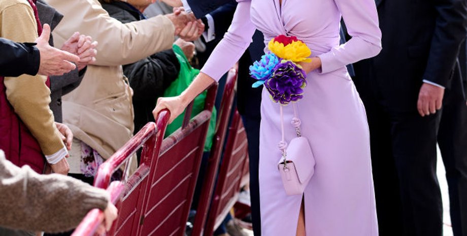 Королева Летиция муж, королева летиция испания, королева летиция в молодости, королева летиция стиль, испанский король