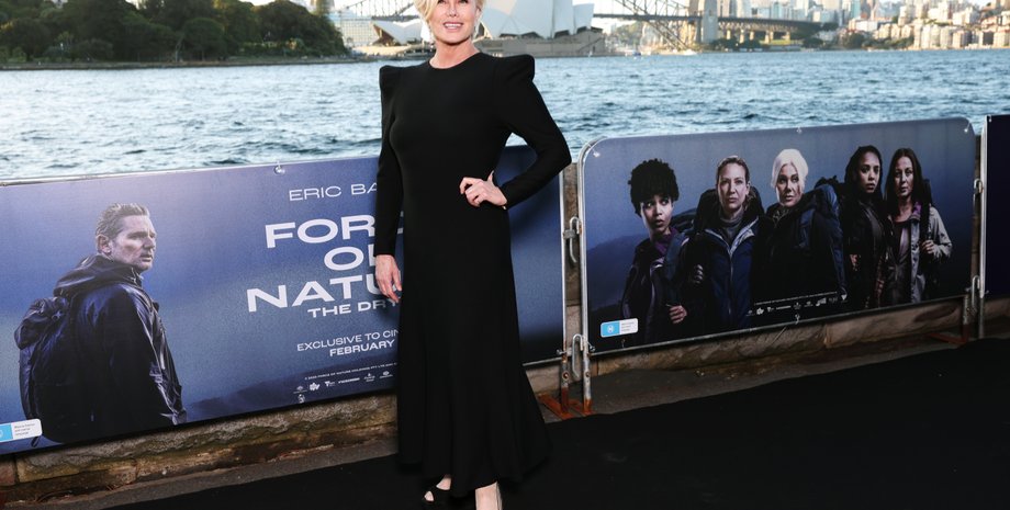 Деборра-Ли Фернесс, актриса