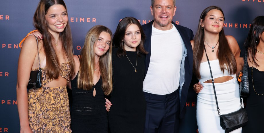 Мэтт Деймон с дочерьми, Оппенгеймер, Люсьяна Баррозо, жена Мэтта Деймона, премьера Оппенгеймера