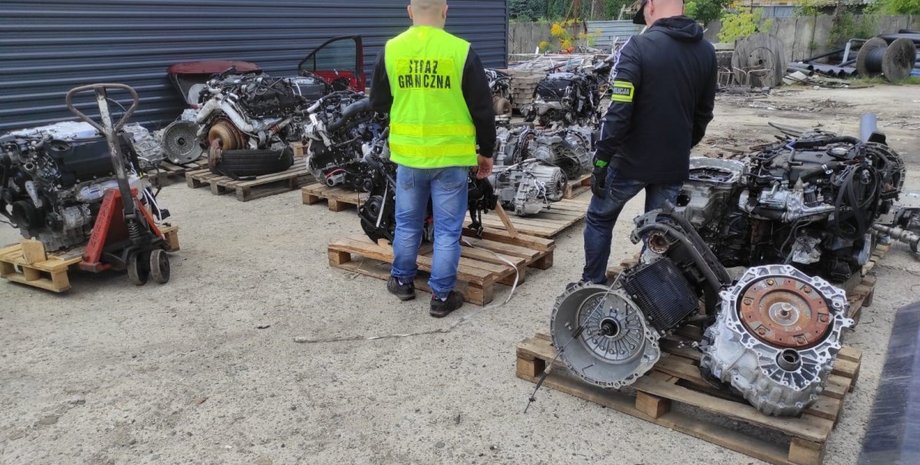 Украинцы занимались автоугоном и наркоторговлей в Польше