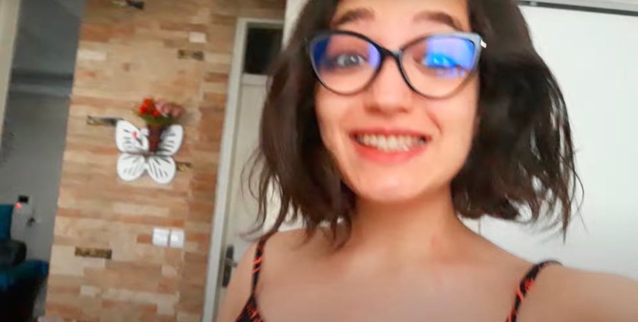 Загиблі учасниці протестів. Ніка Шакарамі, Протести, іранські вулиці. Мехса Аміні, хіджаб, Протести,