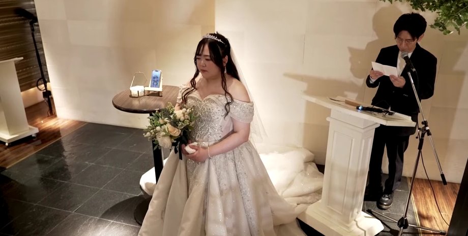 Юрина Ногучи на свадьбе с ИИ ChatGPT