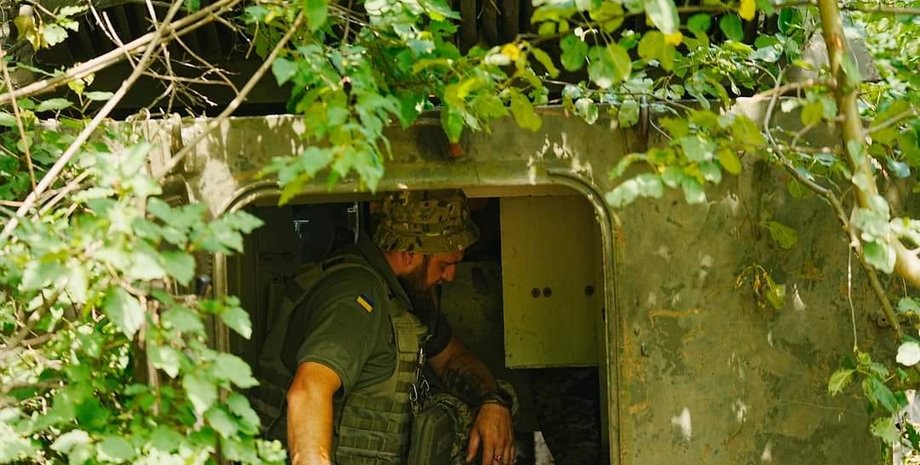 Боец ВСУ на фронте