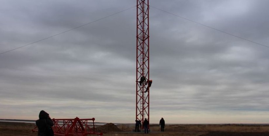 Вышка в Чонгаре / Фото: ru.krymr.com