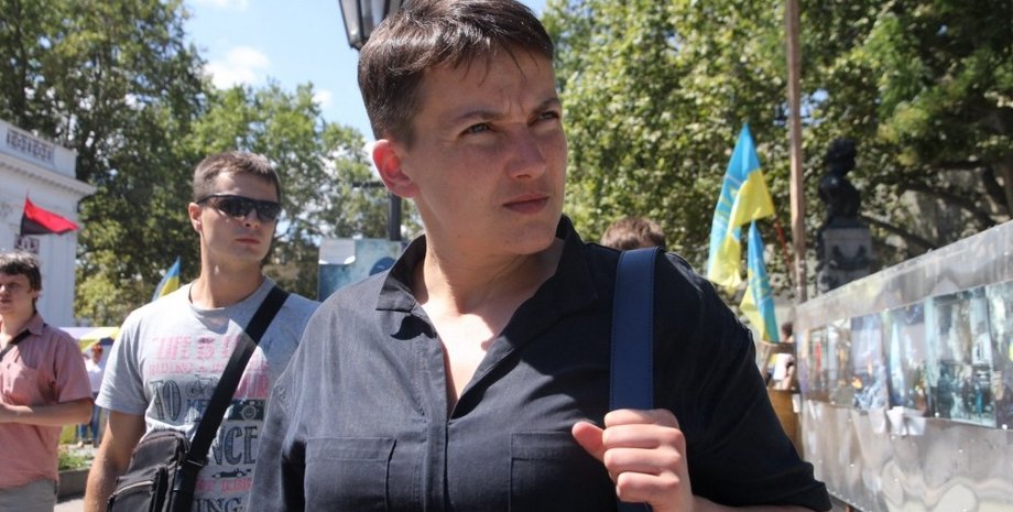 Надежду Савченко в Одессе пытались забросать яйцами / Фото:  dumskaya.net