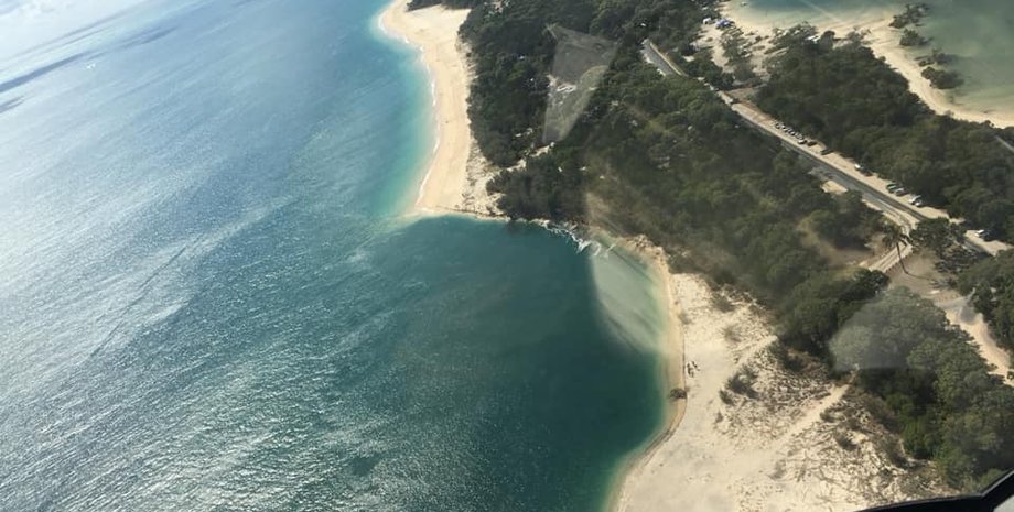 Фото: facebook.com/rainbowbeachhelicopters