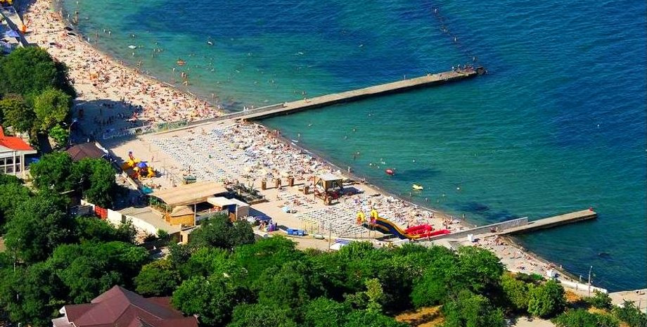 Пляж Дельфин, Одесса / Фото: planetofhotels.com/blog/plyazhi-odessy