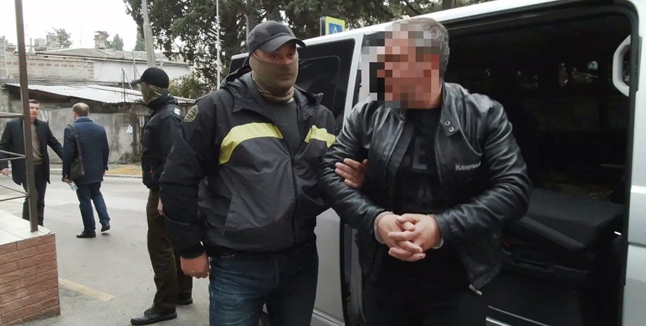 Юрий Ломенко