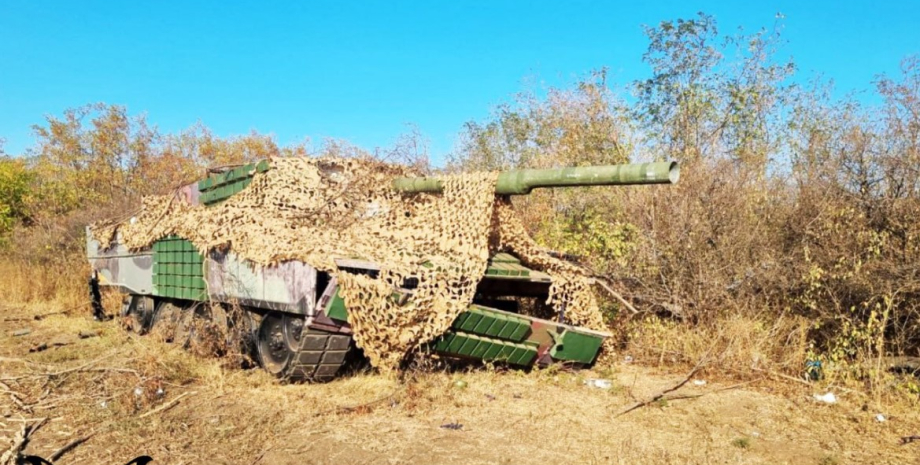 Муляж танка Leopard 2