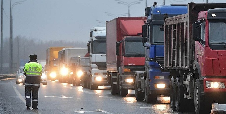 Дальнобойщики в России / Фото: inforesist.org