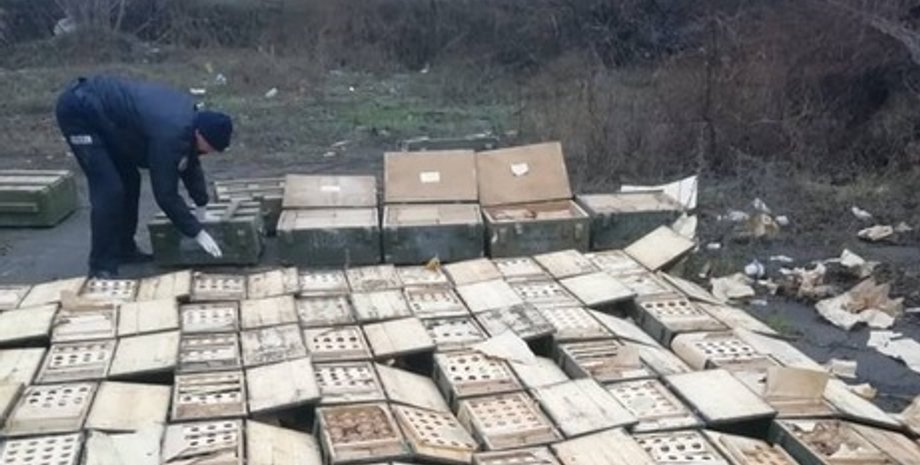 Мариуполь, схрон, боеприпасы, оружие, тайник, гранаты