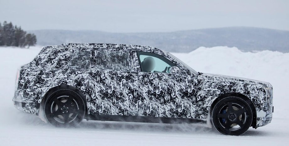Электрический кроссовер Rolls-Royce