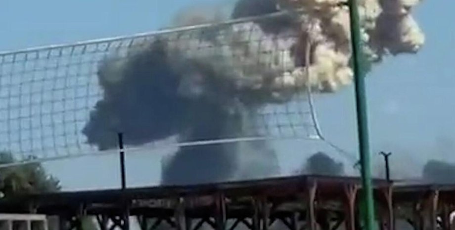 взрыв в крыму, взрыв в новофедоровке, новофедоровка взрыв, взрыв крым сегодня