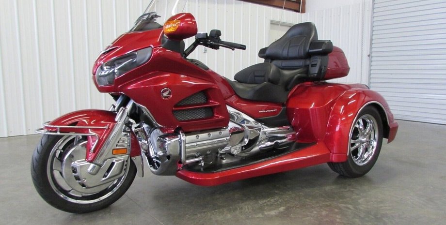 Honda Gold Wing, Honda Gold Wing Roadsmith,  Honda GL1800 Gold Wing, мотоцикл Honda