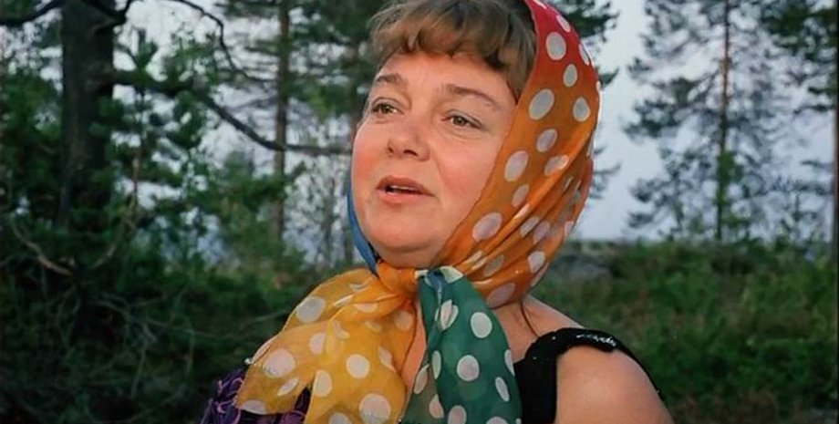 Кадр из фильма "Любовь и голуби"