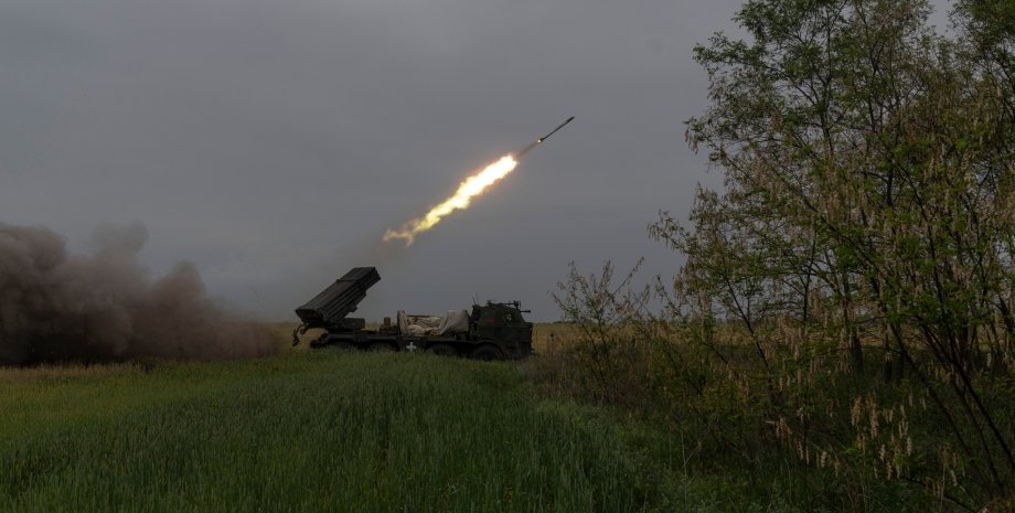 Артиллерия ВСУ, война в Украине, атаки россиян