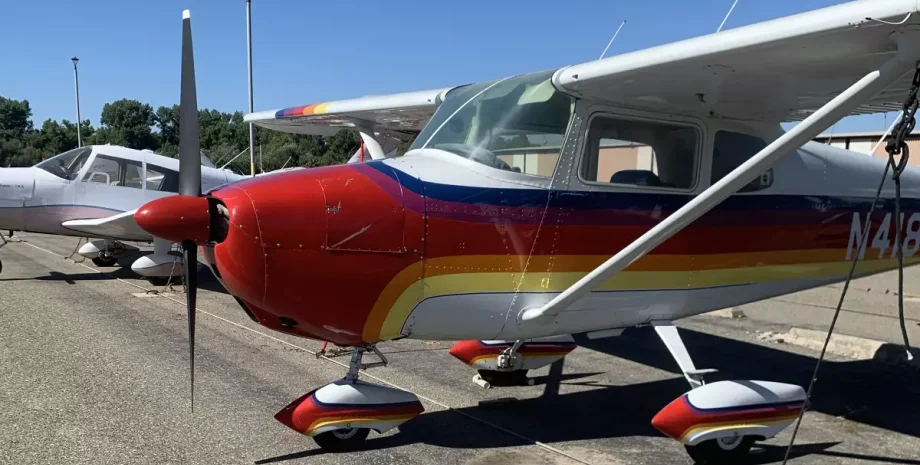 У пенсионера исчезал самолет