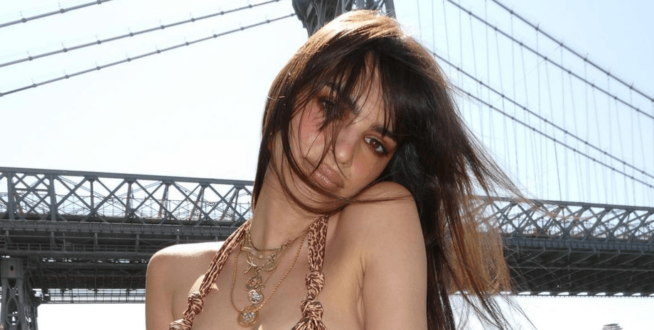 Эмили Ратаковски, Эмили Ратаковски стиль, Эмили Ратаковски купальники, Эмили Ратаковски сын, Эмили Ратаковски развод