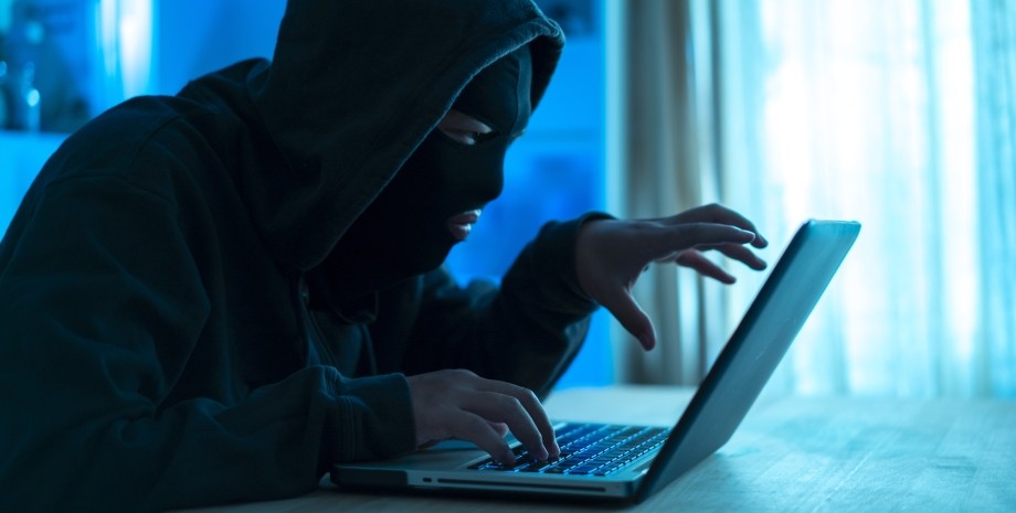 хакер, атака хакера, ноутбук
