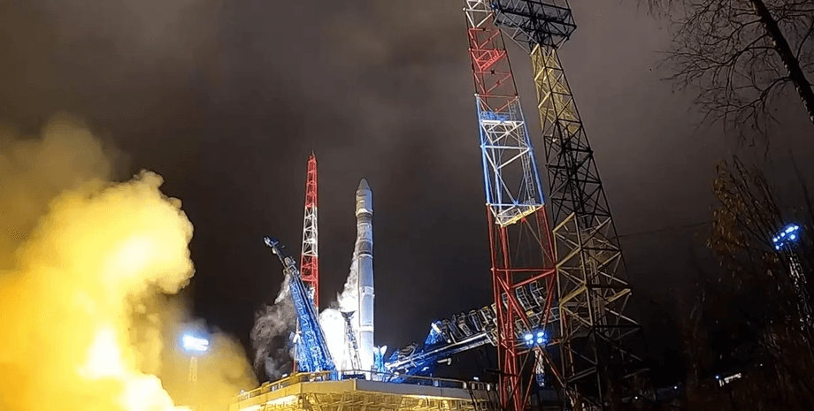 Космос-2563, военный спутник, минобороны РФ, Россия вывела спутник, космический аппарат, космодром Плесецк