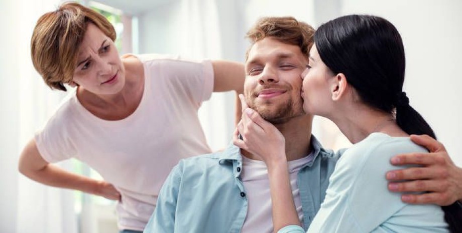 Свекруха та подружжя Свекруха та подружжя