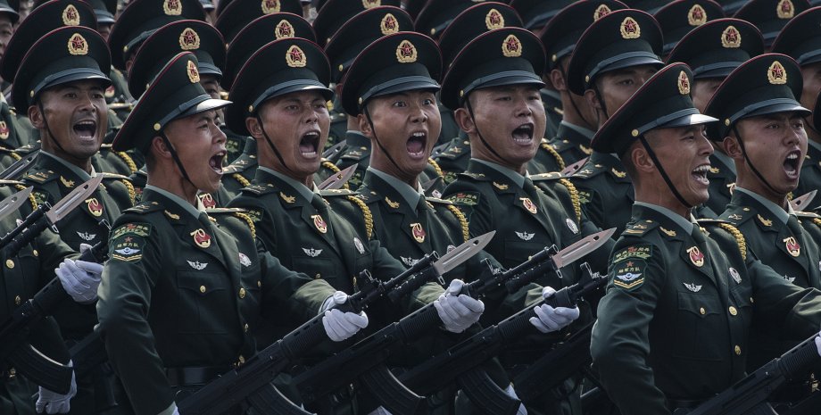 солдати китаю на марші, армія кнр, китайські військові, китайські солдати, військовий парад