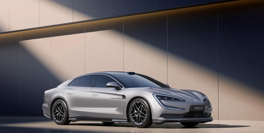 BYD Yangwang U7 Yangwang U7