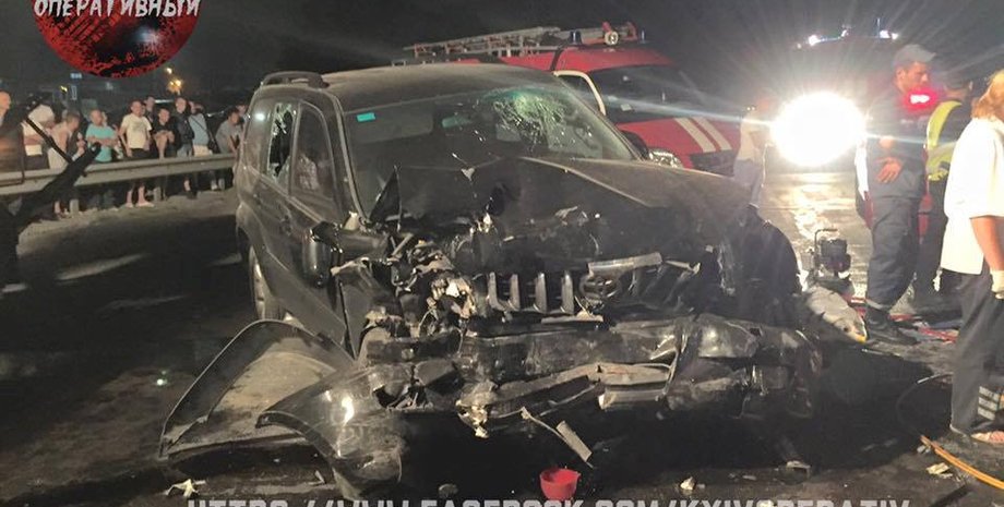 Пьяный депутат устроил ДТП со стрельбой в Киеве