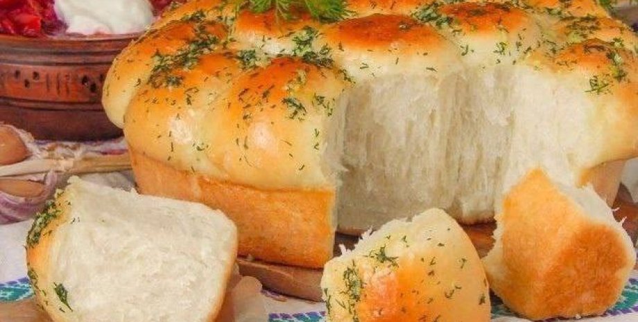Украинская кухня: рецепт чесночных пампушек к борщу