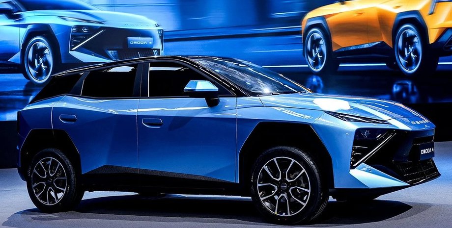 кроссовер Омода 4