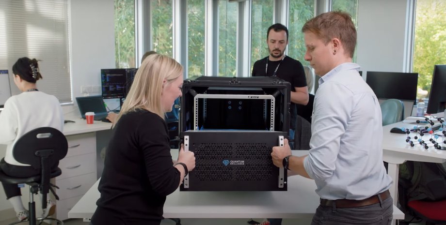 Quantum Brilliance, квантовий прискорювач