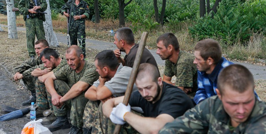 Украинские пленные на Донбассе / Фото: Интерфакс