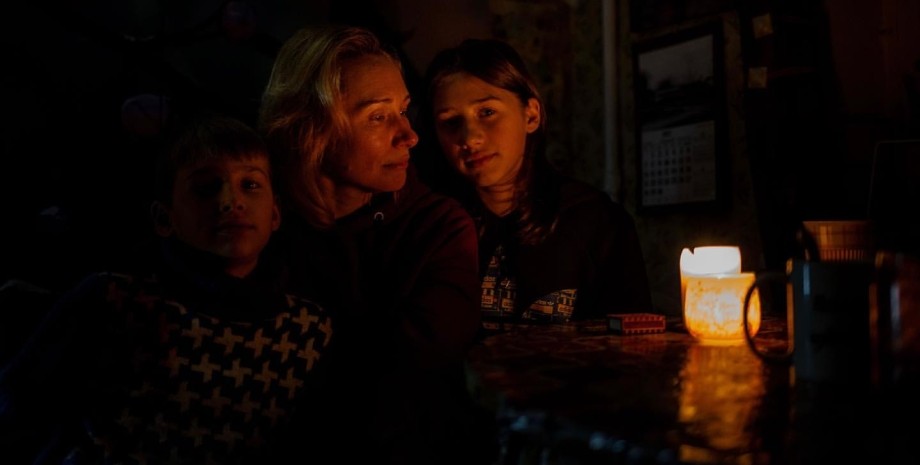 Без світла темрява, без світла, відключення світла, відключення електроенергії, блекаут