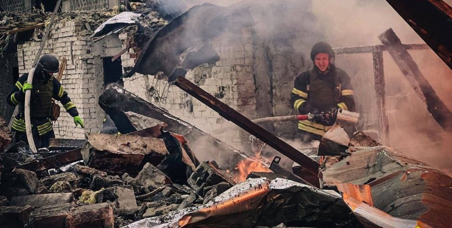 Наслідки ракетного обстрілу ЗС РФ на Київщині ранковий обстріл, нічний обстріл, обстріл України, обстріл, комбінована атака, Київська область, ДСНС