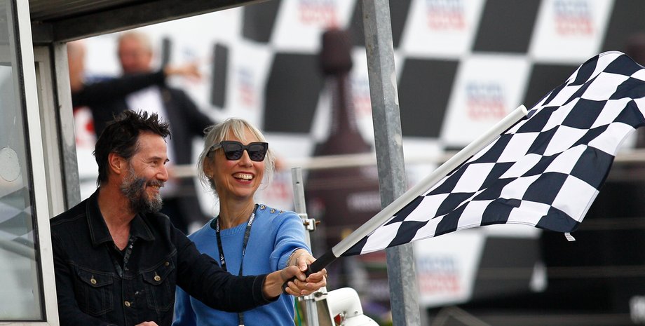 Киану Ривз и Александра Грант, девушка Киану Ривза, новый 2025 год, Киану Ривз личная жизнь, художница Александра Грант