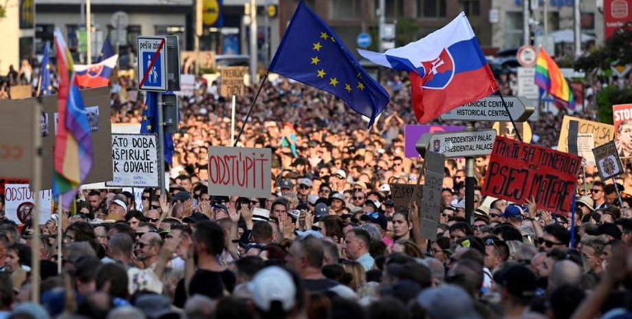 протесты словакия, майдан, словакия протест