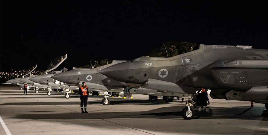 Израильские истребители F-35I Adir