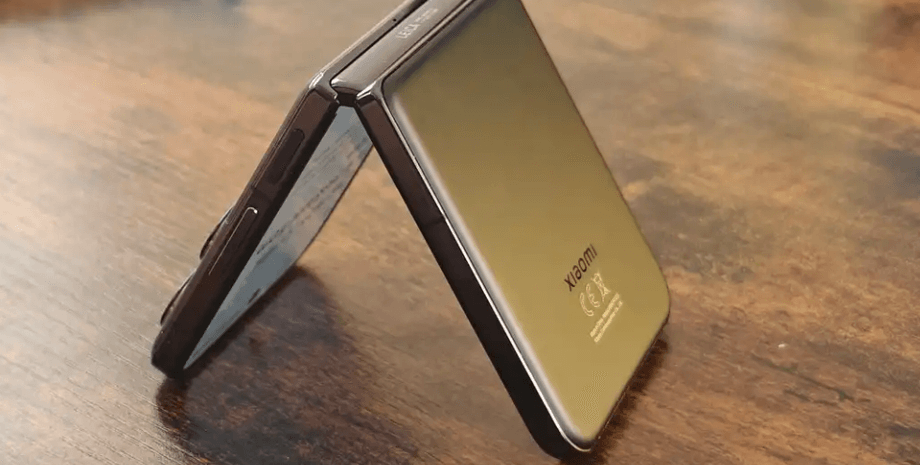 Смартфон, Xiaomi Mix Flip 2